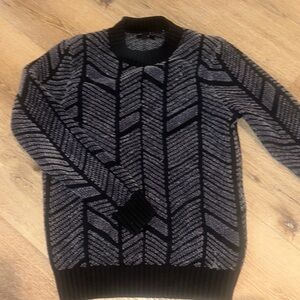 Men's Black and Gray Sweater